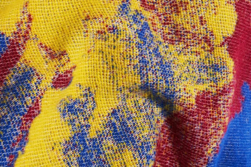 Schweizer Heimtextilien: Wie Kunst, Präzision und Materialinnovation moderne Räume prägen