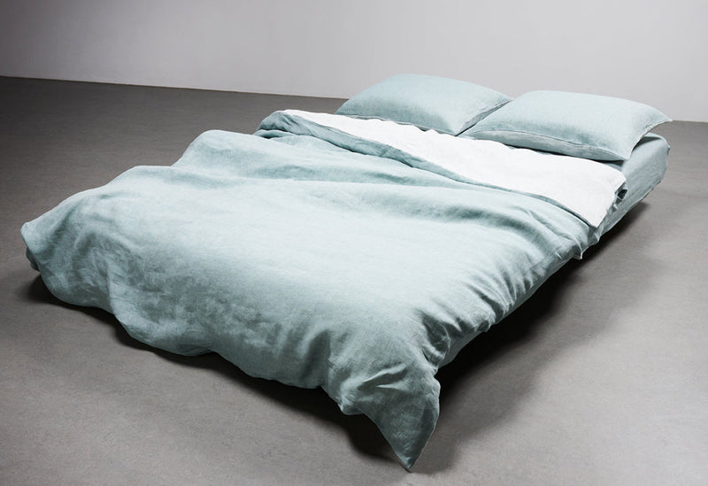 Linen vs Cotton Bedding: Which Natural Fabric Deserves Your Investment?