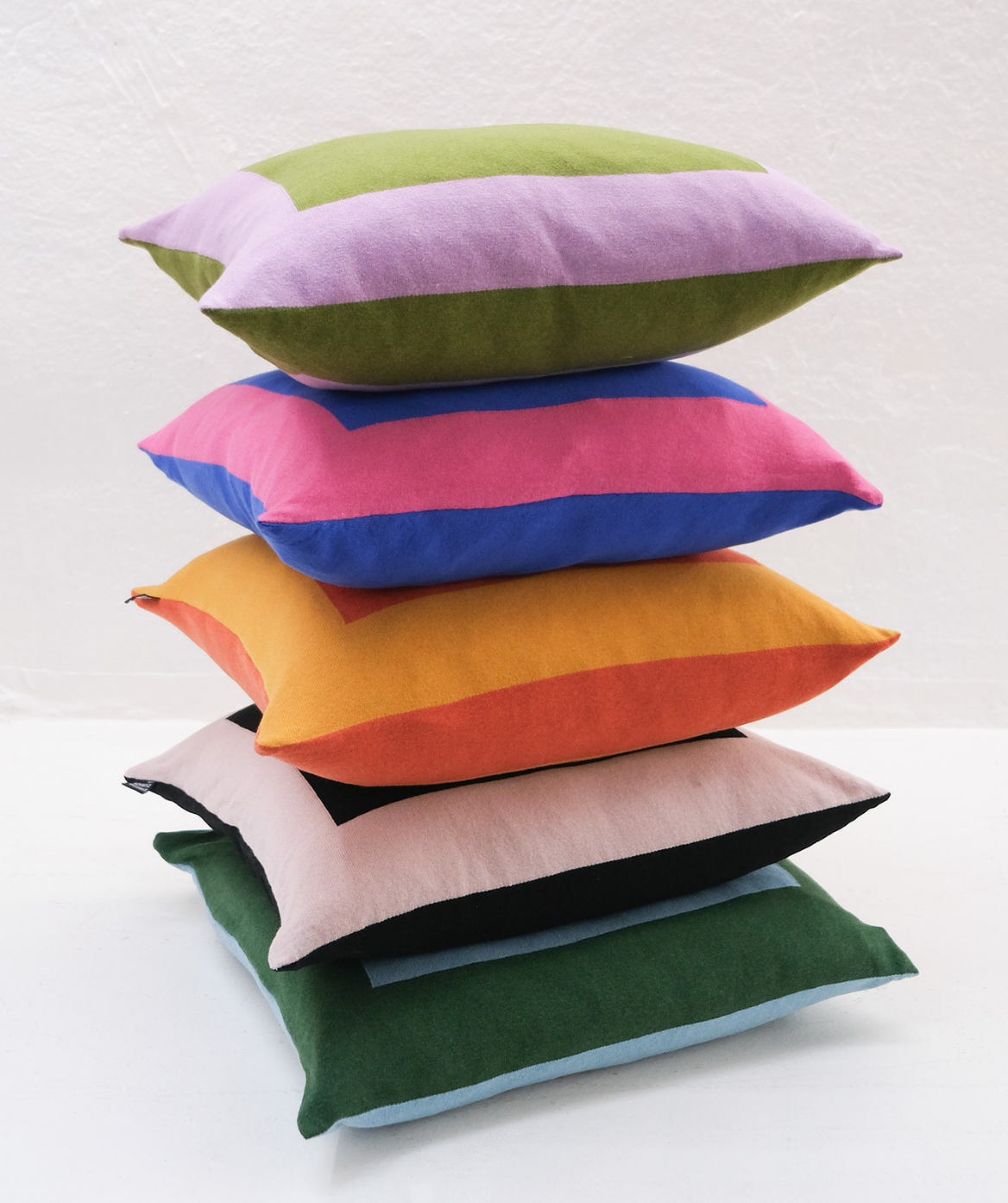 Cushion Insert Size Guide: How to Get a Full, Tailored Look