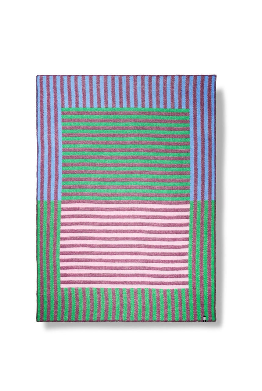 Couverture en laine « Lined Up » de Céline Cornu